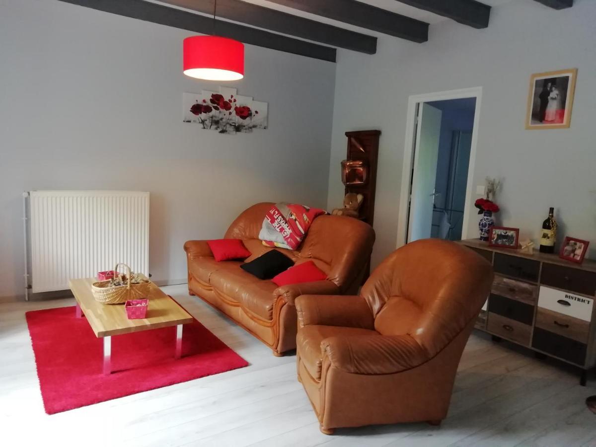 Maison A La Campagne Au Coeur Du Cantal Dept 15 Marmanhac Kültér fotó