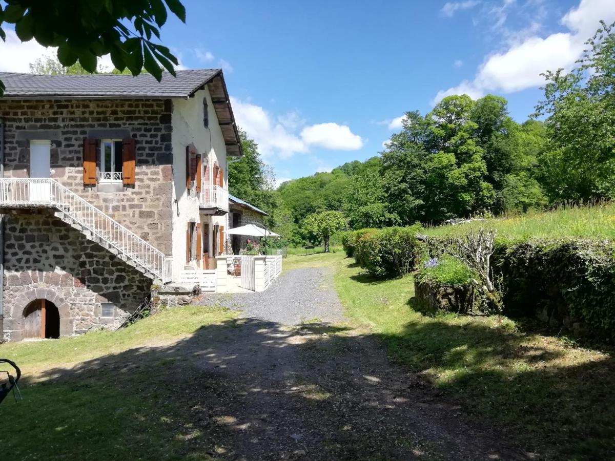 Maison A La Campagne Au Coeur Du Cantal Dept 15 Marmanhac Kültér fotó